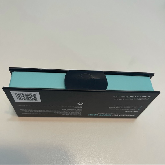 Moxie Lash Magnetic Lash - Happy Lash - Picture 7 of 9